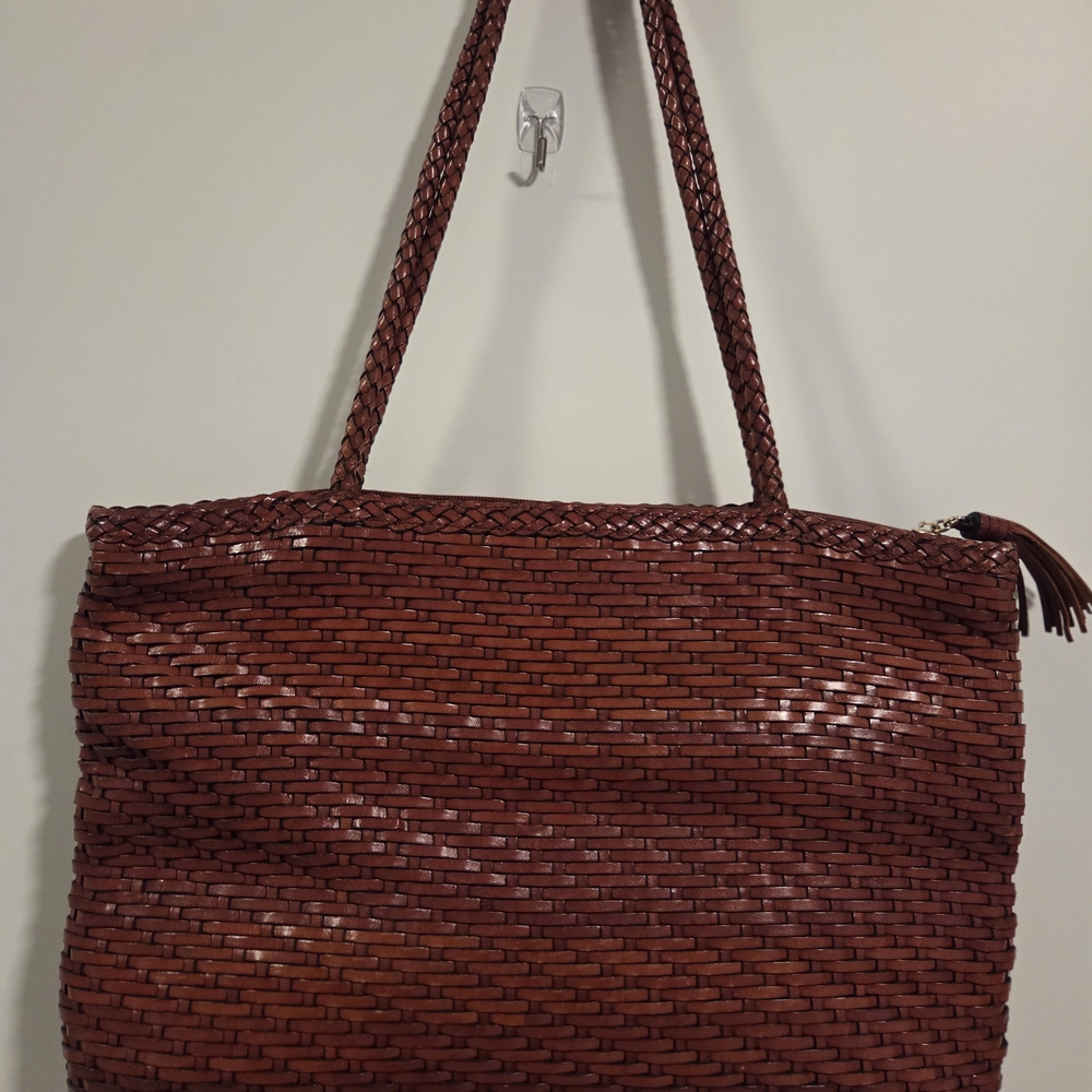 Chic Woven Tote Bag in Rich Brown